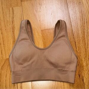 Aerie Ribbed Padded Scoop Neck Sports Bra Beige XS EUC Athleisure Activewear